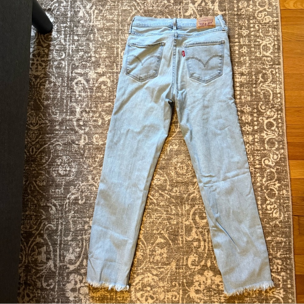 Levi's 724 High Rise Straight Crop